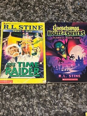 Goosebumps & The Time Raider Book Set - Yellow & Purple Covers